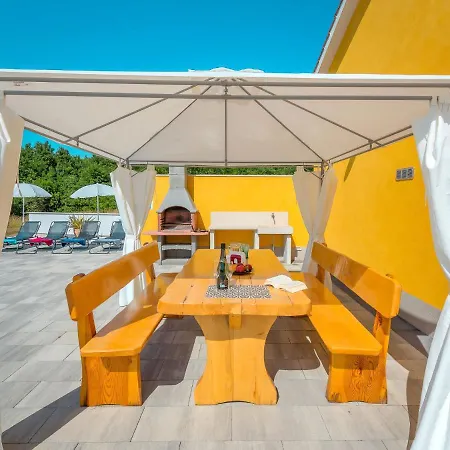 Nyaraló Holiday Home Villa Kristina - Pzn230