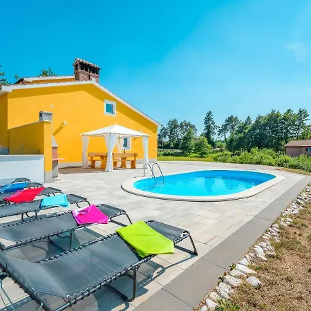 Holiday home Holiday Home Villa Kristina - Pzn230